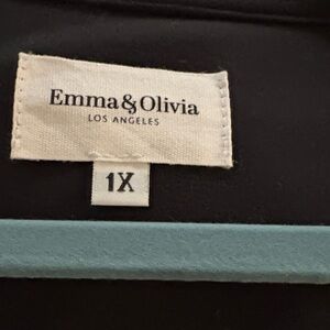 Emma and Olivia NWTs Black Sleeveless blouse